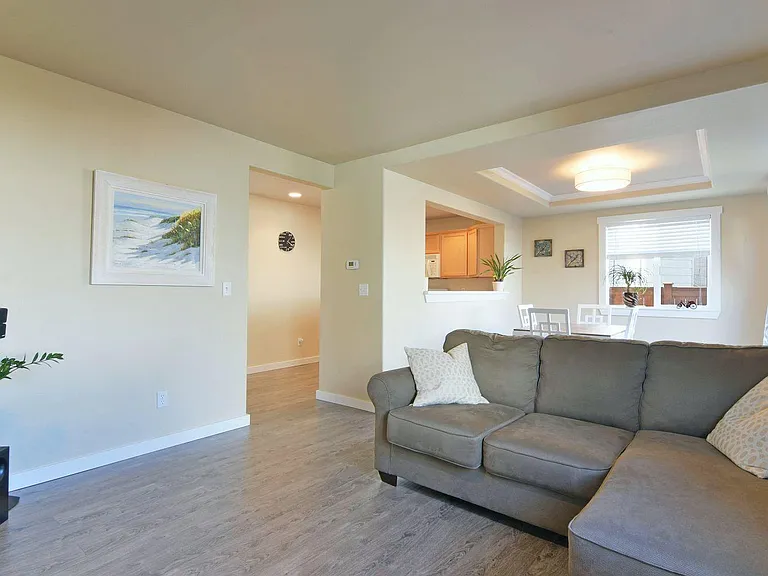 18711 10th Ave SE — Photo 4