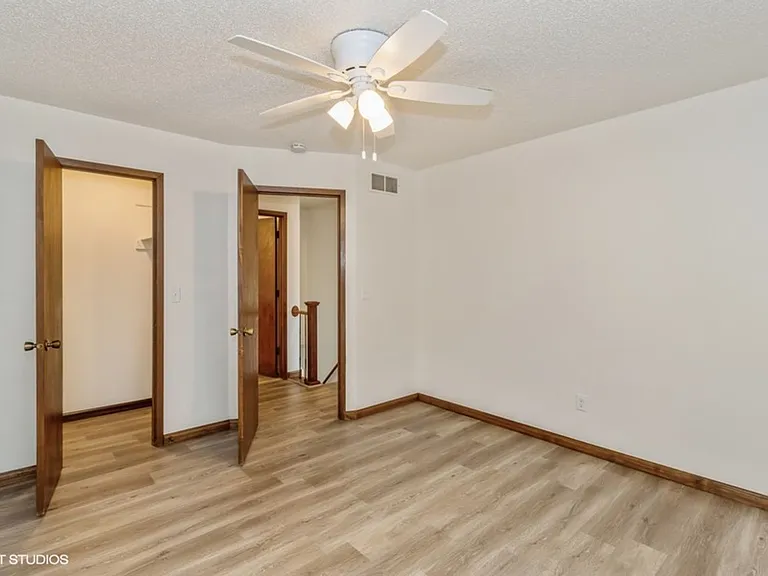1359 Southview Cir — Photo 17