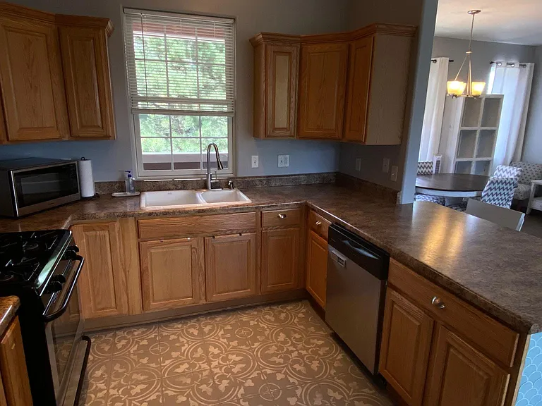 2431 W Silverton Dr — Photo 6