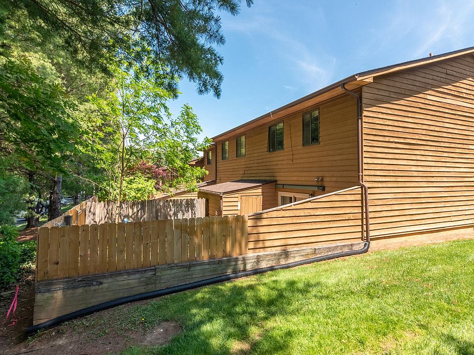 This corner unit offers additional privacy and solitude.