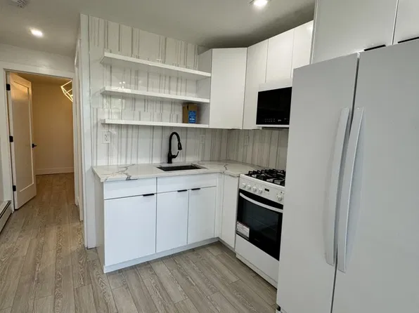 66 Bevan St, Jersey City, NJ