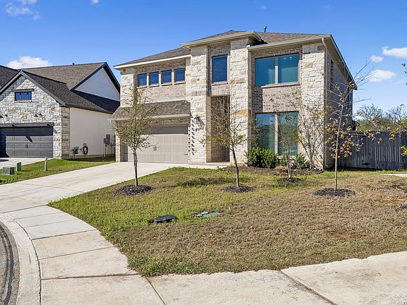 2nd image of 63 Ricadonna