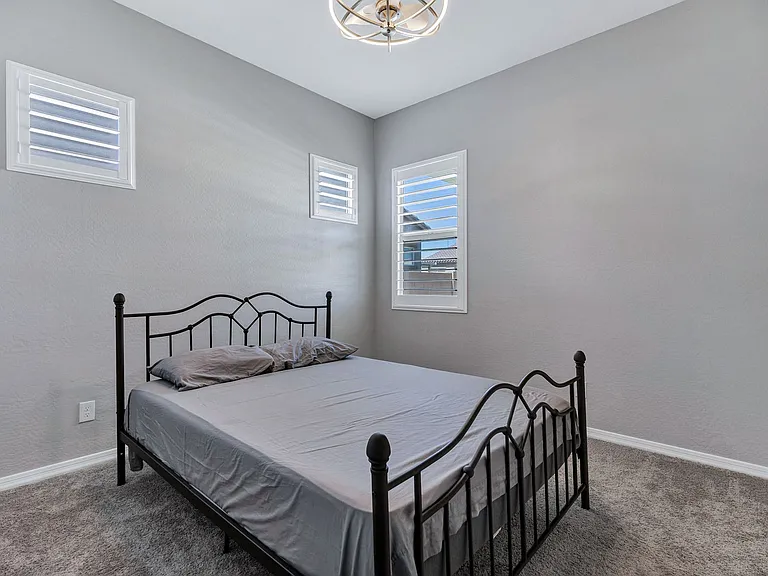 10834 E Thunderbolt Ave — Photo 40