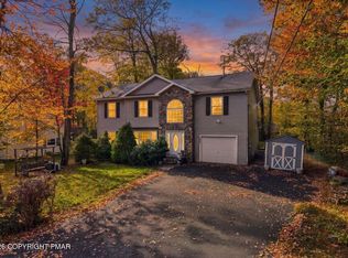 5116 Derby Rd, Tobyhanna, PA 18466