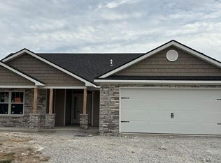 1127 Evelyn Dr, Bluffton, IN 46714
