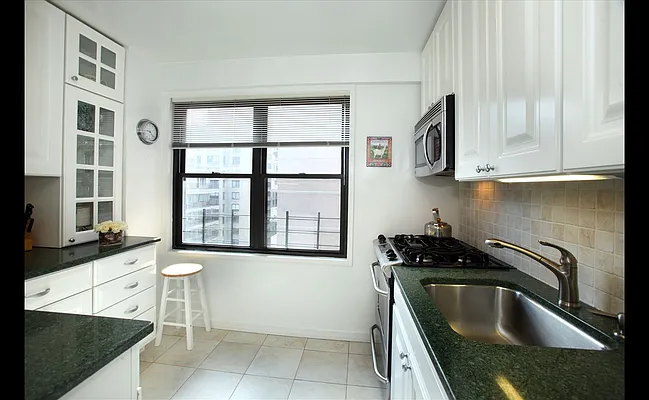 Sold by Douglas Elliman | media 32