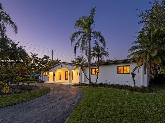2nd image of 8695 SW 110th St