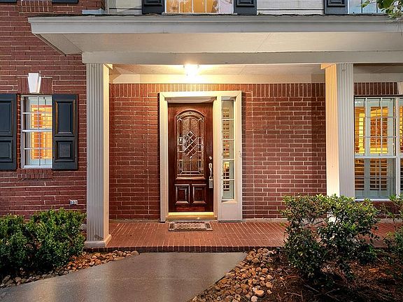 3rd image of 95 E Sterling Pond Cir