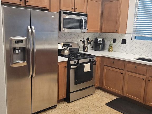5th image of 11923 Olive Glen Ln