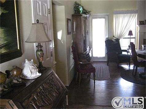 5th image of 10166 Meadowcrest Dr
