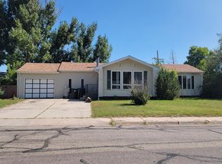 921 Baldwin Dr, Cheyenne, WY 82001