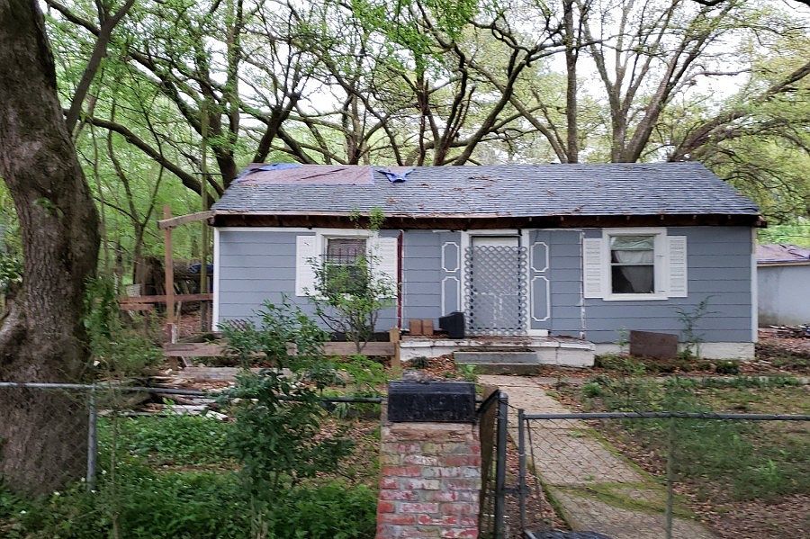 1st image of 2950 Barwood Dr