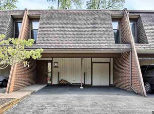 624 Cedar Ridge Ln, Mechanicsburg, PA