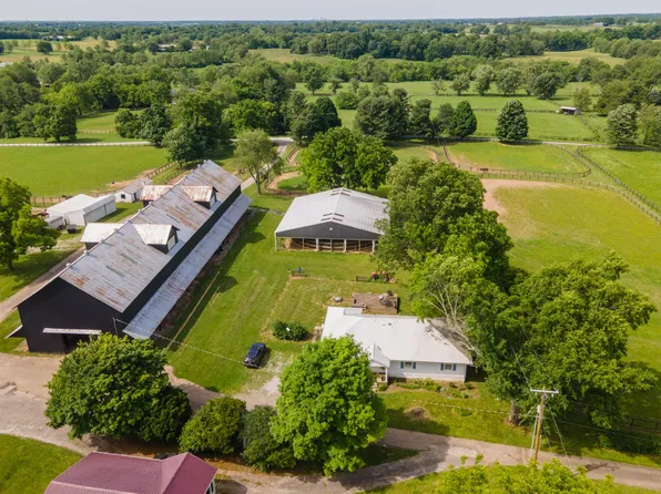2399 Long Valley Ln, Lexington, KY 40511