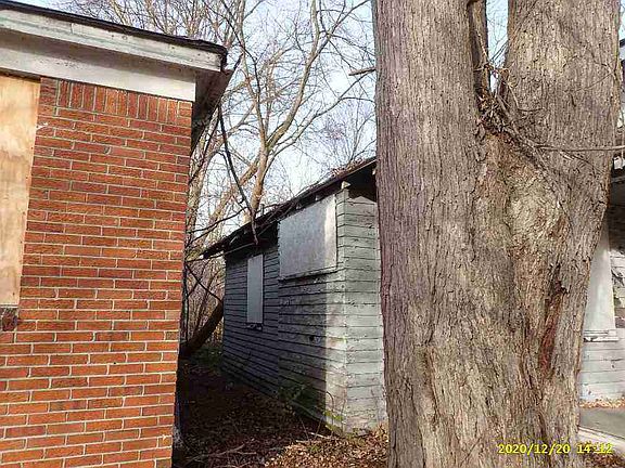 15865 Blackstone