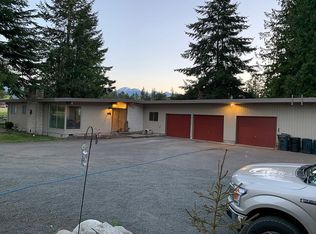 35 Peterson Rd, Port Angeles, WA 98362