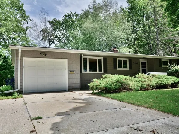 3902 Devonshire St, Midland, MI 48642