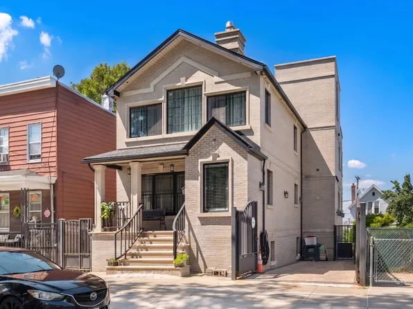 18-34 120th St, College Point, NY 11356