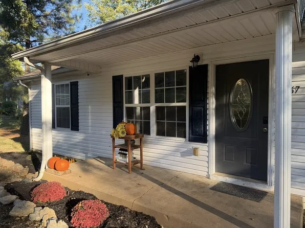 2067 Sugar Tree Dr, Lewisburg, TN 37091