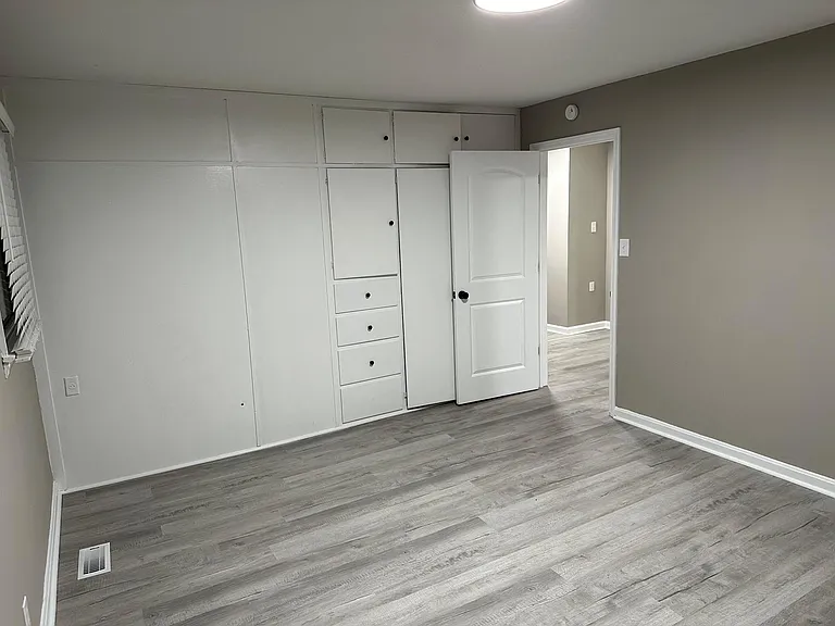 102 Belair Rd — Photo 15