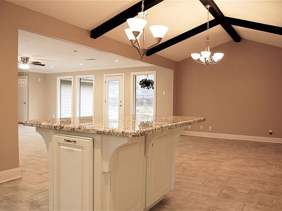 3rd image of 13375 Wayside Dr