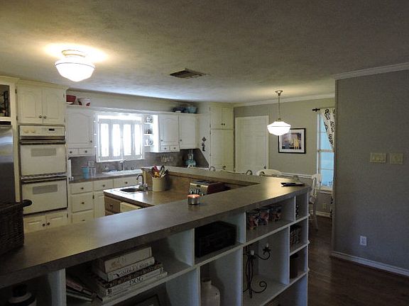 5th image of 1013 Swanson Dr
