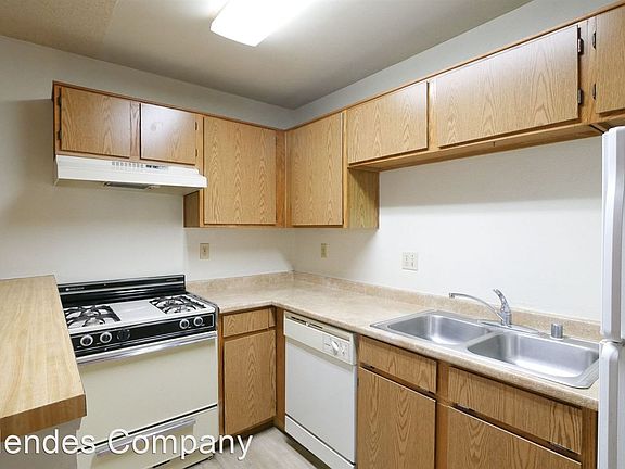 5th image of 4540 54th St APT 5