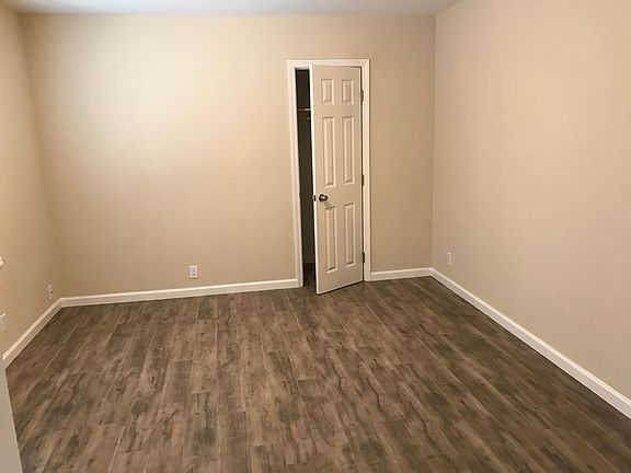 2nd image of 370 S 18th St