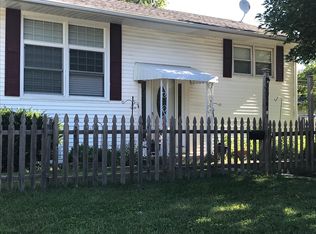 2927 Gabriel Ave, Zion, IL 60099