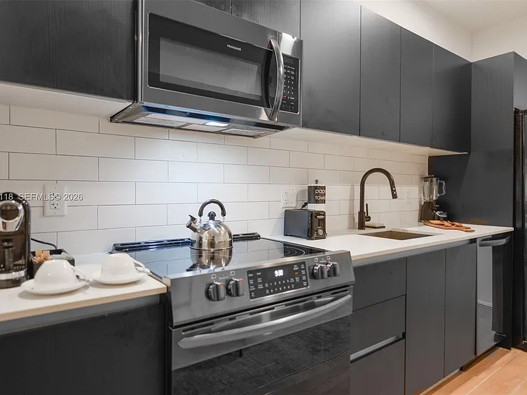 398 NE 5th St #3505 — Photo 12