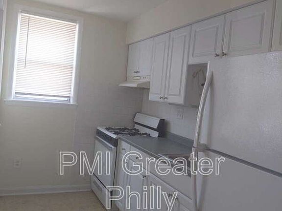 2nd image of 5902 Belmar Ter