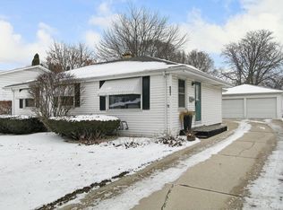 8221 25th Ave, Kenosha, WI 53143