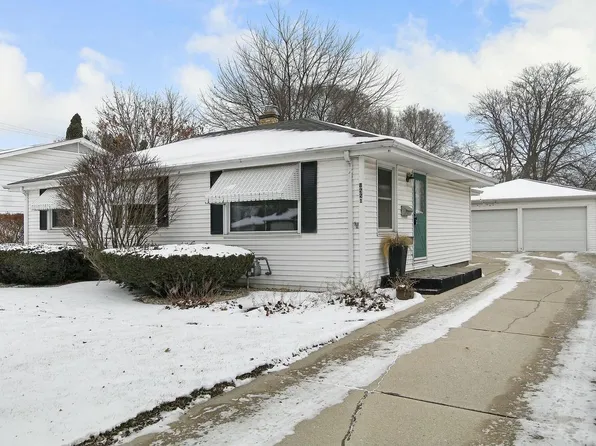 8221 25th AVENUE, Kenosha, WI 53143