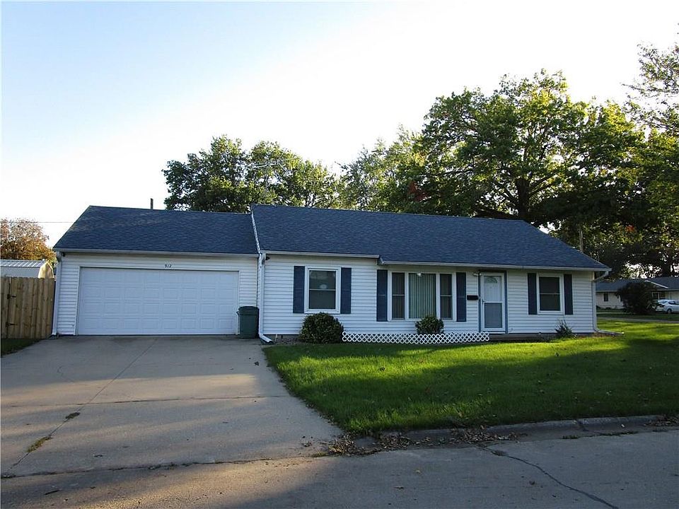 1st image of 912 Hobert St