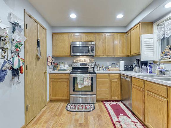 5th image of 65121 E Barlow Trail Rd