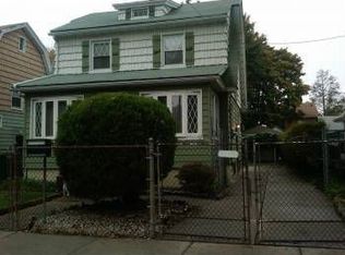 10908 211th St, Queens Village, NY 11429