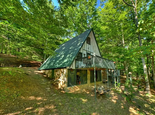 32 Lake Front Dr, Morganton, GA 30560