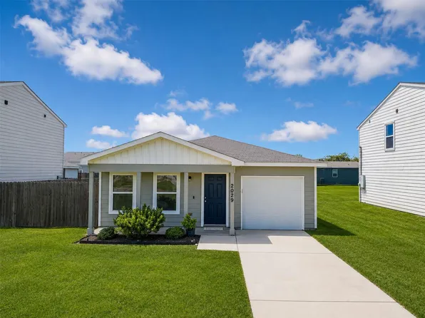 2029 6th St, Hempstead, TX 77445