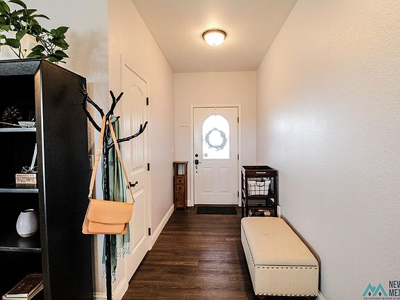 4th image of 609 Almond Tree Ln