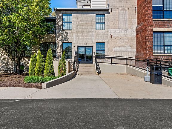 2nd image of 533 Columbia Ave APT 22