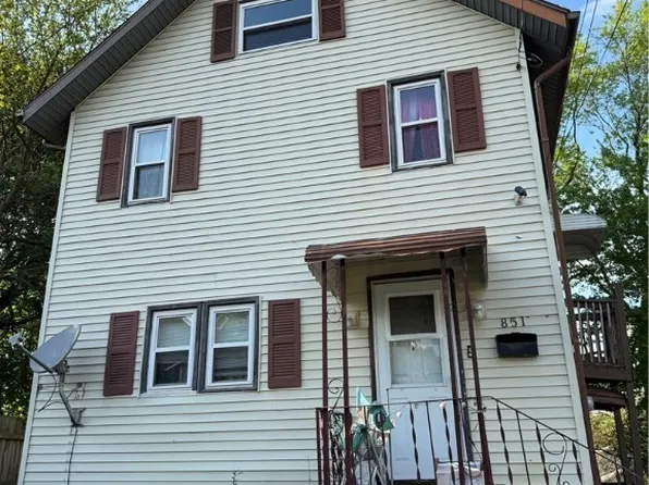 851 Forrest Dr, Akron, OH 44306
