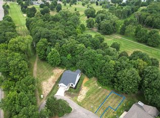 11 Creekside Dr, Sturgis, MI 49091