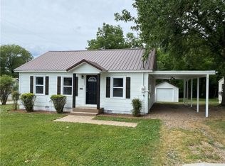 605 W Oak St, Rogers, AR 72756