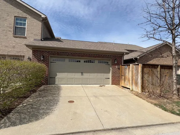 3328 Beacon St, Lexington, KY 40513