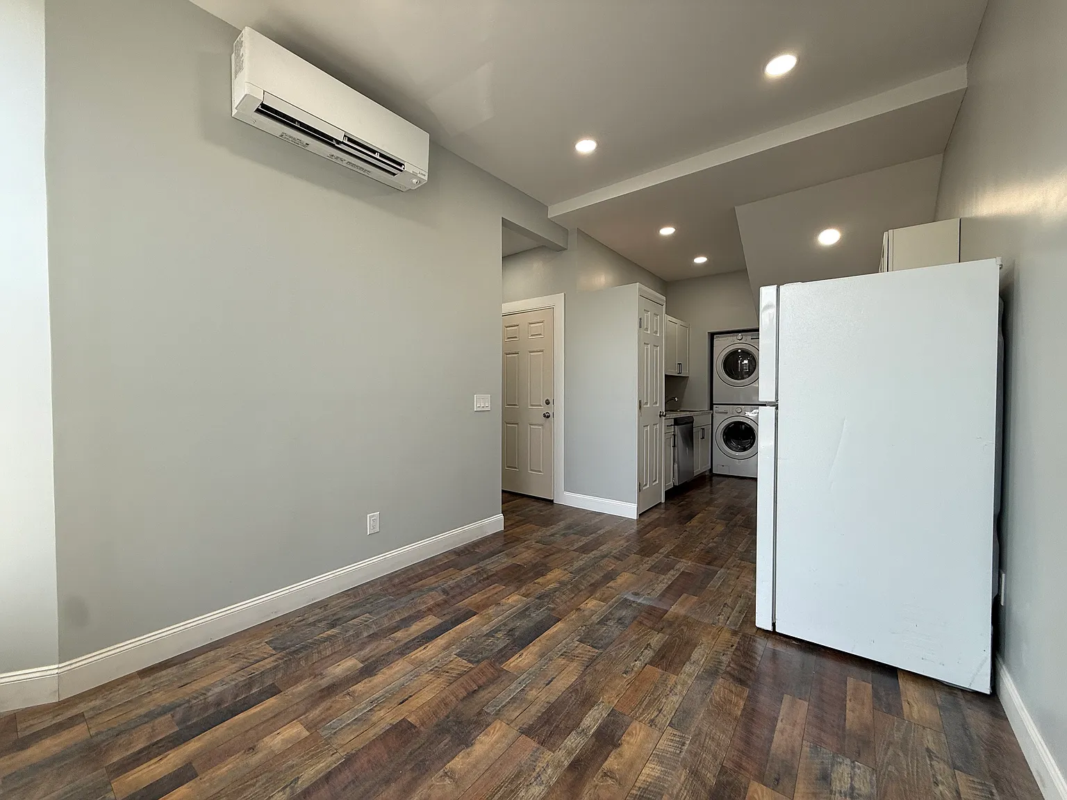 2 bed, $1,775 — Photo 4
