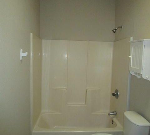 3rd image of 7609 Howard St