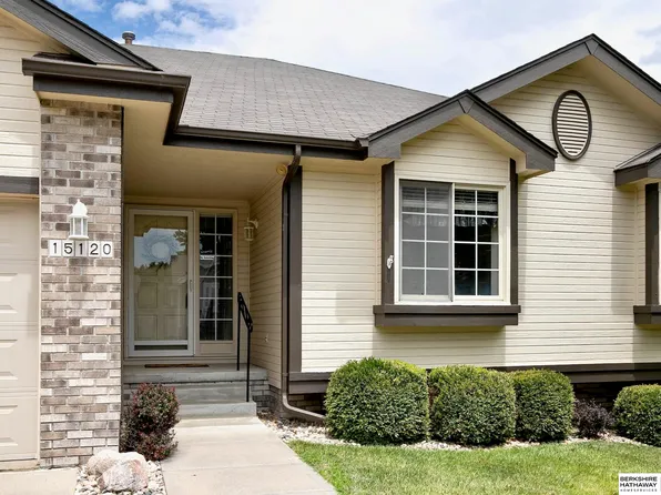 15120 Bedford Ave, Omaha, NE 68116