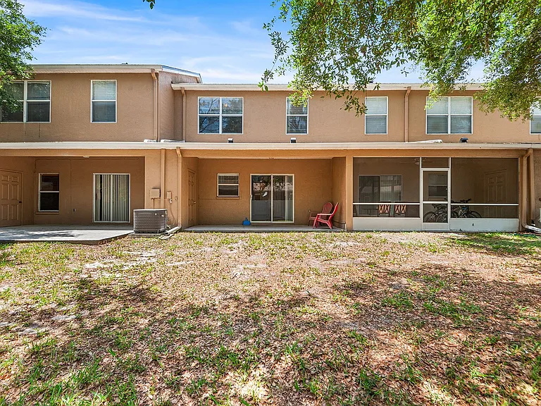 1304 Denman Ct — Photo 15