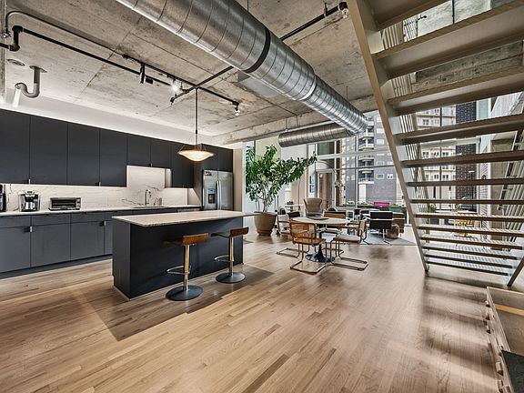 5th image of 2011 Cedar Springs Rd APT 305