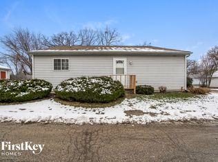 34776 N Peterson Ave, Ingleside, IL